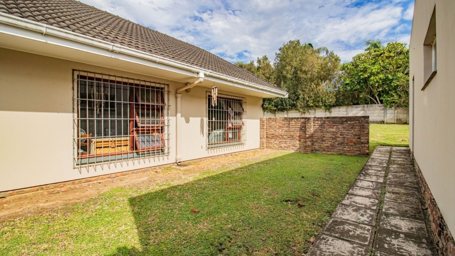 3 Bedroom Property for Sale in Beacon Bay Eastern Cape